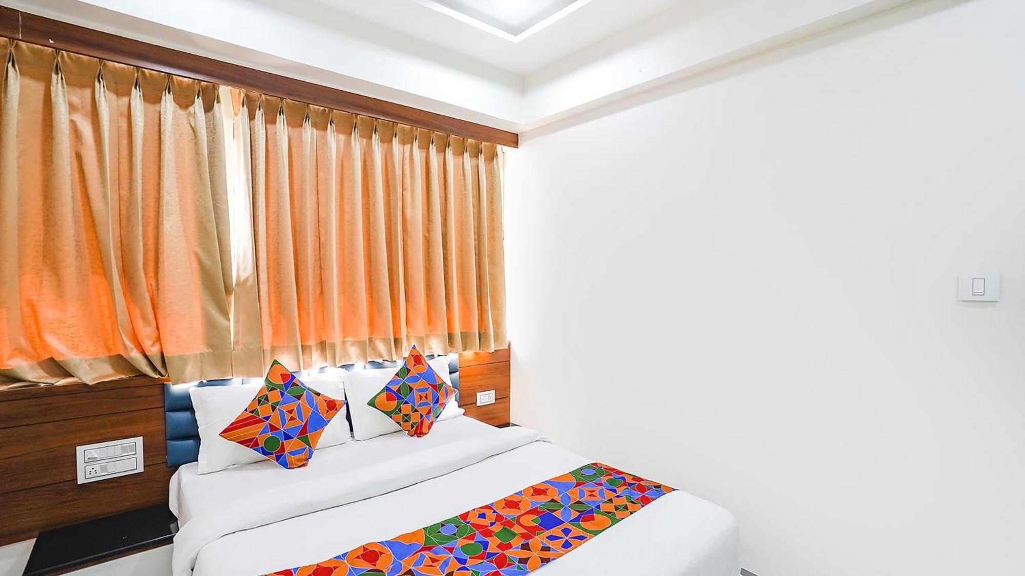 Fabhotel Vishala In Ahmedabad Exterior foto